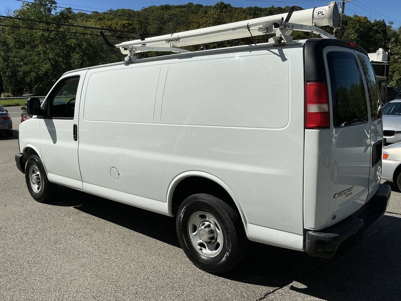 Used 2014 Chevrolet Express 2500 RWD image 7
