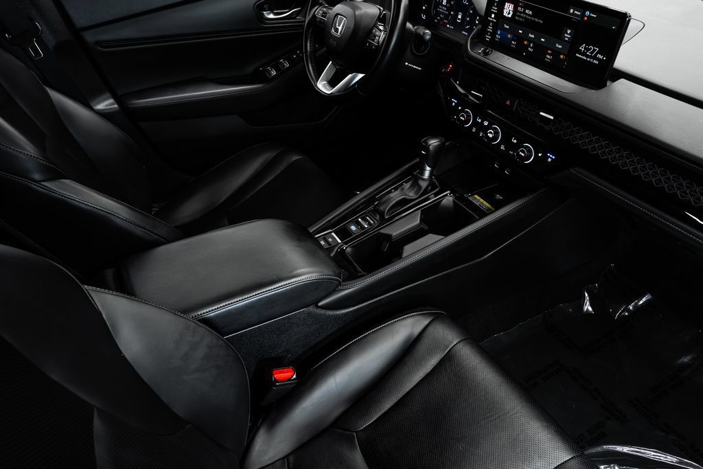 Used 2024 Honda Accord Touring image 30