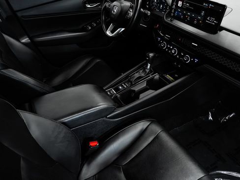 Used 2024 Honda Accord Touring image 30