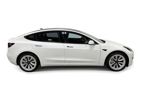 Certified 2023 Tesla Model 3 Standard Range RWD image 7