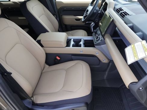New 2026 Land Rover Defender 110 X AWD/4WD image 23