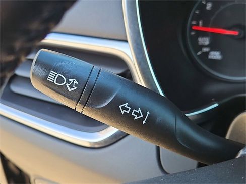 Used 2019 Chevrolet Equinox LT image 24