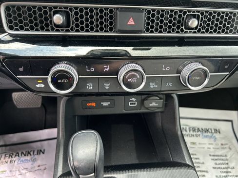 Used 2022 Honda Civic EX image 24
