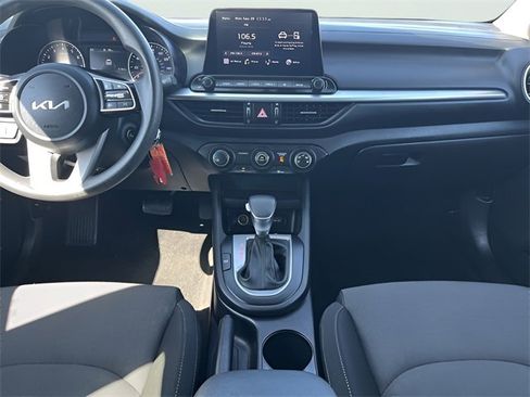 Used 2022 Kia Forte Sedan image 21