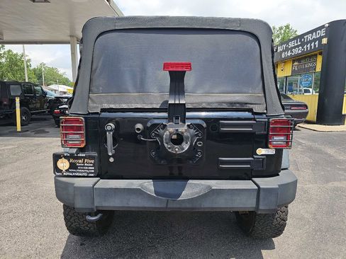 Used 2014 Jeep Wrangler Unlimited Rubicon w/ Connectivity Group image 16