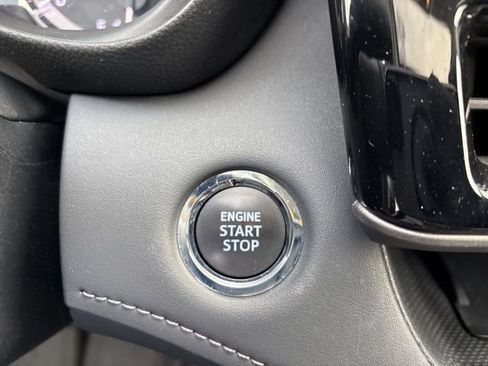 Certified 2023 Toyota Highlander XLE image 44