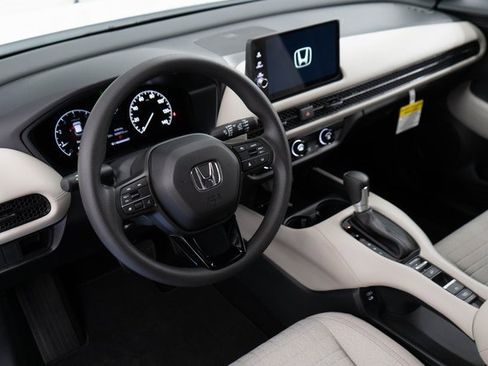 New 2026 Honda HR-V LX image 3
