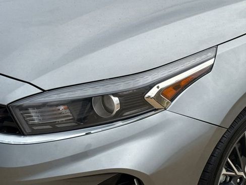 Used 2024 Kia Forte GT-Line w/ GT-Line Premium Package FWD image 4