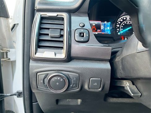 Used 2019 Ford Ranger Lariat w/ Equipment Group 501A Mid image 10