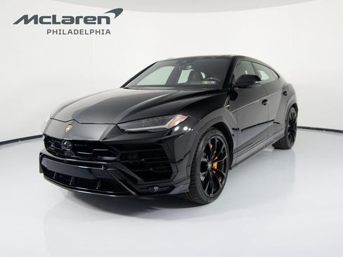 Used 2022 Lamborghini Urus image 1