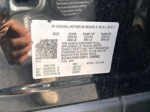 Used 2023 Chevrolet Equinox Premier image 37