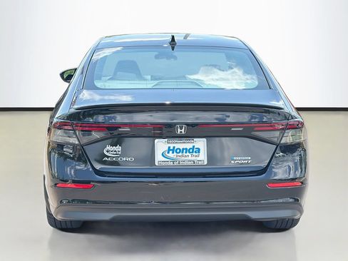 Used 2025 Honda Accord Sport image 6
