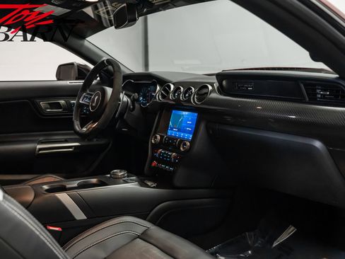 Used 2021 Ford Mustang Shelby GT500 w/ Technology Package image 44