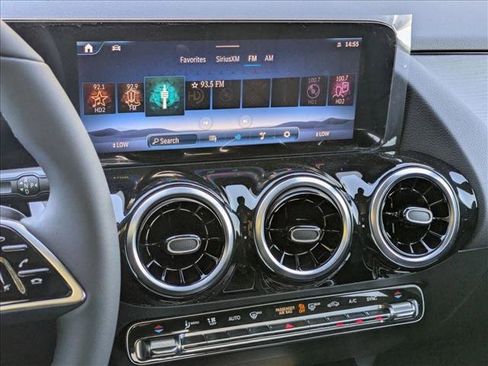 Used 2026 Mercedes-Benz GLA 250 4MATIC image 12