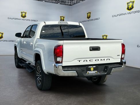 Used 2022 Toyota Tacoma SR5 RWD image 7