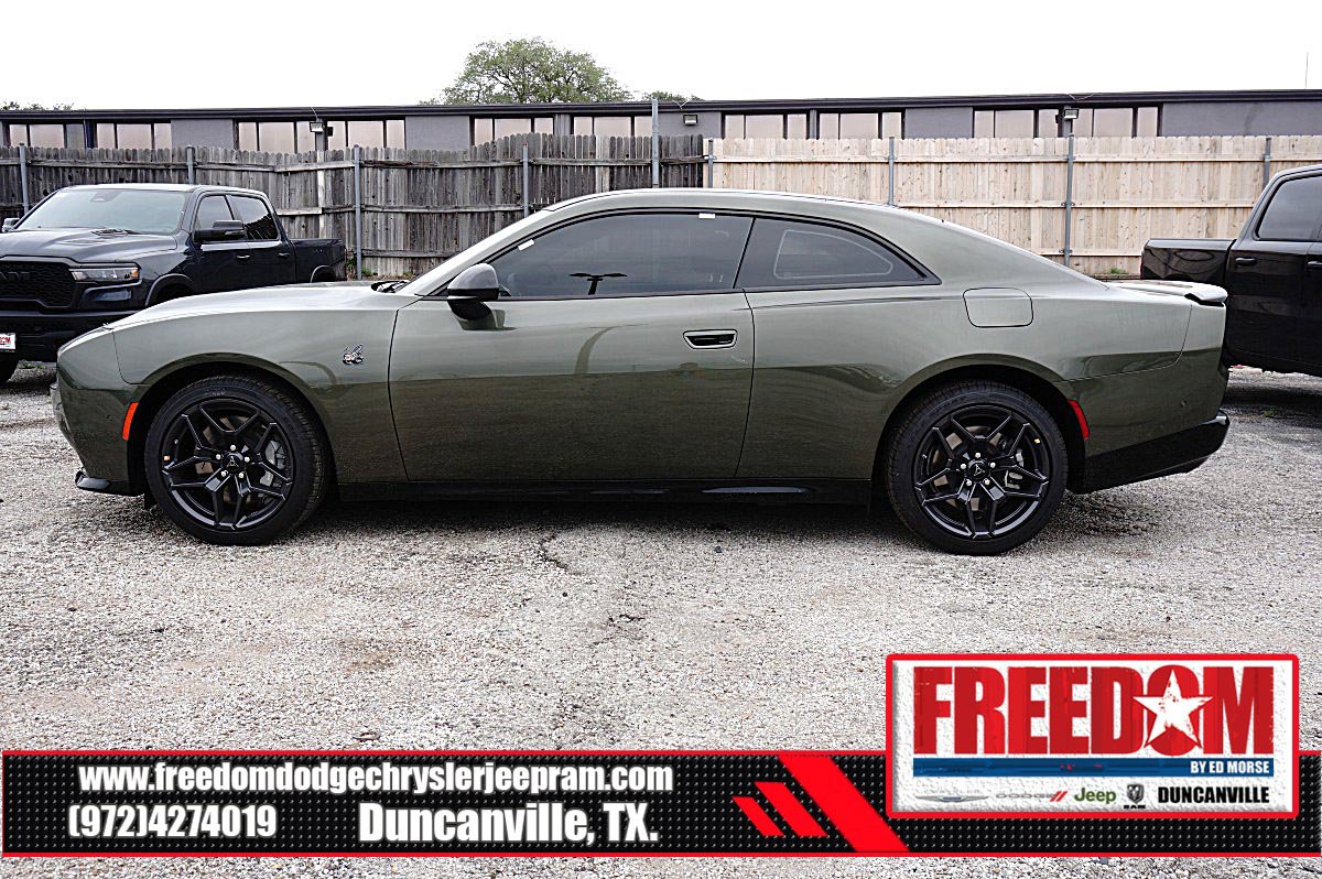 New 2026 Dodge Charger Scat Pack w/ Blacktop Package AWD/4WD image 2