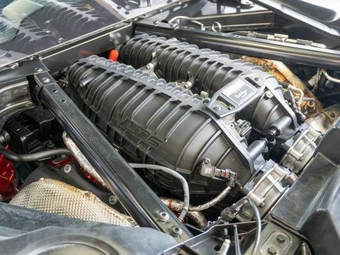 Used 2025 Chevrolet Corvette Z06 w/ Z07 Performance Package RWD image 18