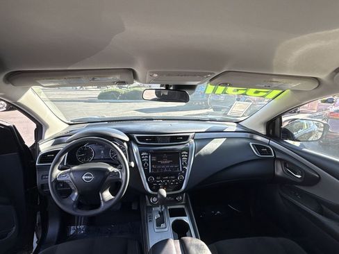 Used 2023 Nissan Murano S image 11