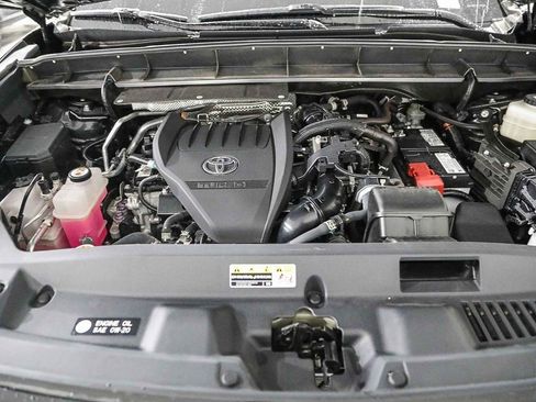 Used 2023 Toyota Highlander Limited image 27