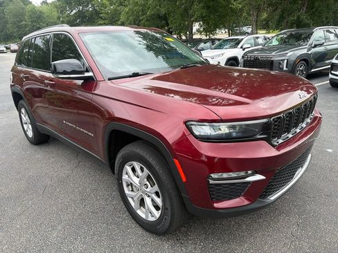 Used 2022 Jeep Grand Cherokee Limited AWD/4WD image 4