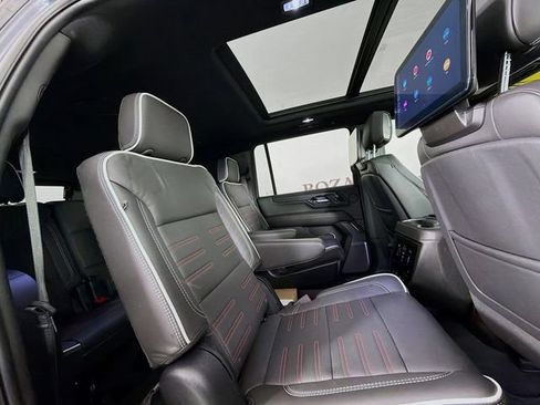 Used 2025 GMC Yukon XL AT4 Ultimate AWD/4WD image 35