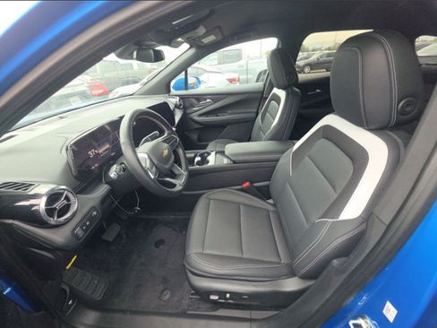 Used 2024 Chevrolet Blazer EV LT AWD/4WD image 6