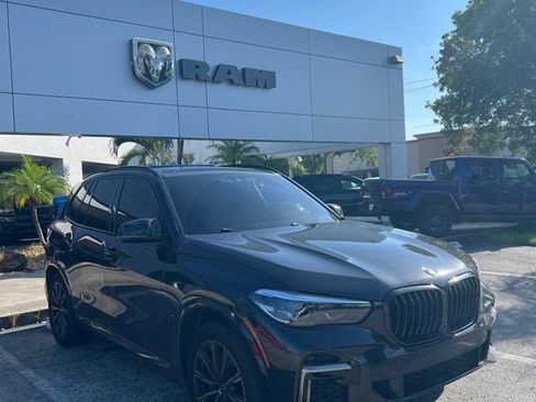 Used 2022 BMW X5 M50i w/ Parking Assistance Package AWD/4WD image 2