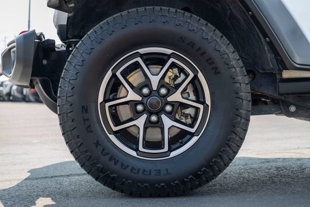 Used 2024 Jeep Wrangler Unlimited Rubicon AWD/4WD image 12