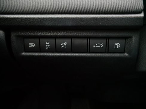 Certified 2025 Toyota Camry LE image 27