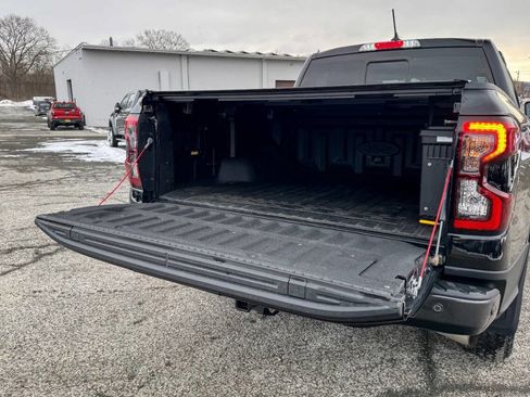 Used 2024 Ford Ranger Lariat w/ FX4 Off-Road Package image 18