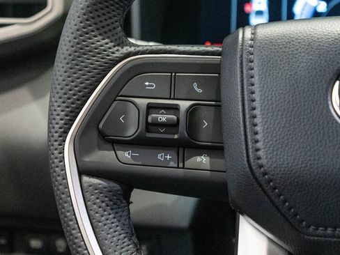 New 2026 Toyota Tundra Limited AWD/4WD image 19
