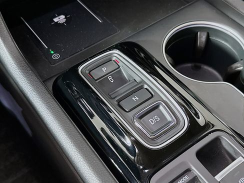 Certified 2023 Honda Pilot Touring image 20