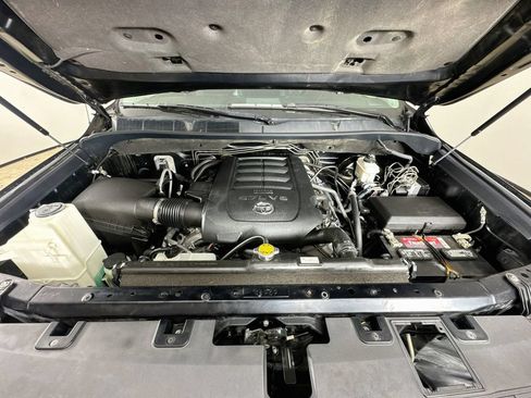 Certified 2017 Toyota Tundra Platinum AWD/4WD image 26