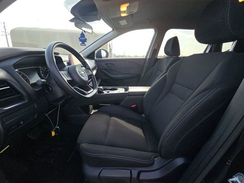 Used 2023 Nissan Rogue S FWD image 14
