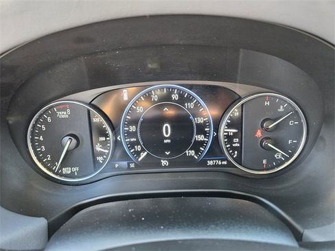 Used 2024 Buick Enclave Premium image 27