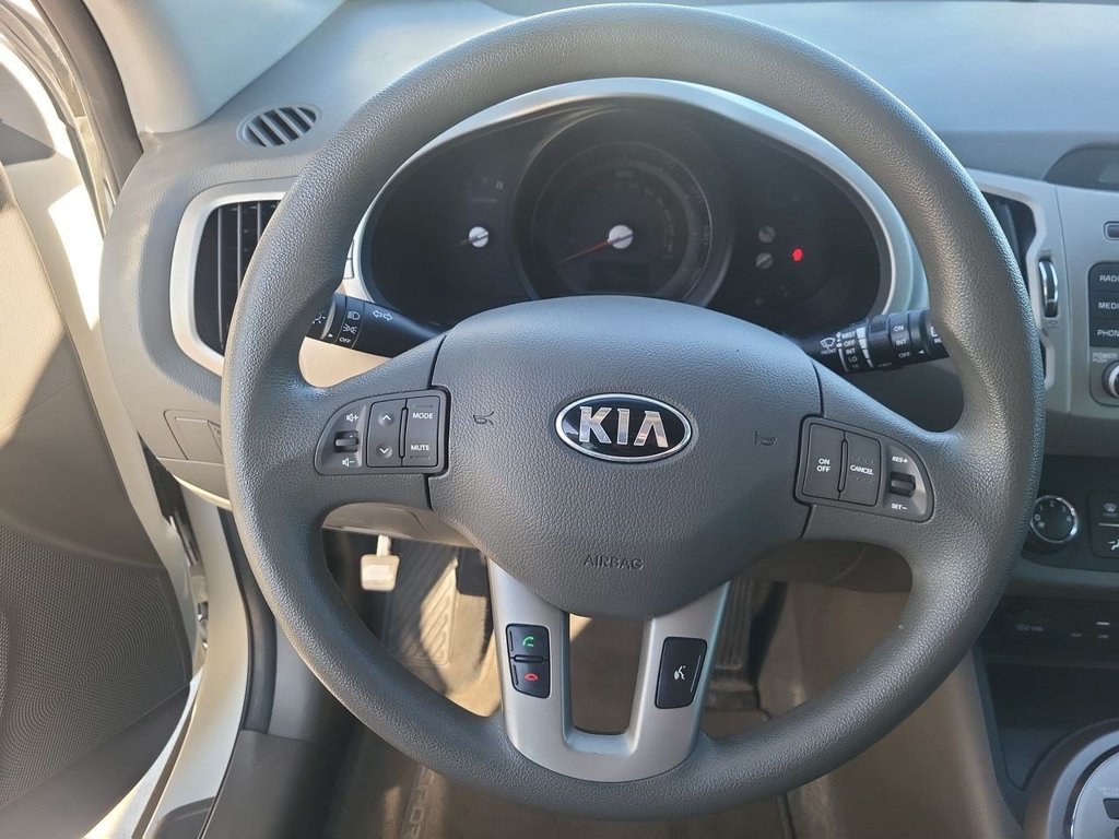Used 2016 Kia Sportage LX AWD/4WD image 18