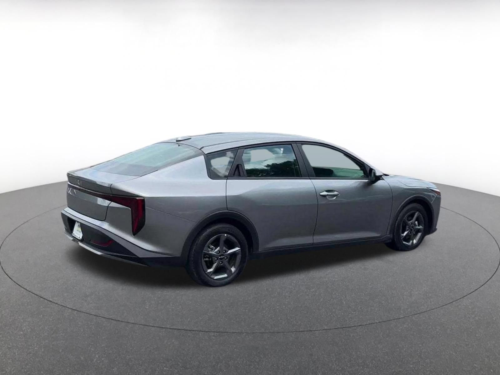 Used 2025 Kia K4 FWD image 14