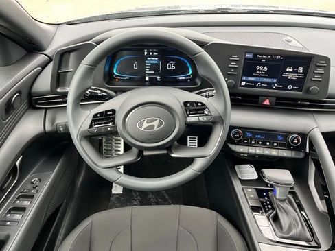 New 2026 Hyundai Elantra SEL Sport Premium FWD image 8