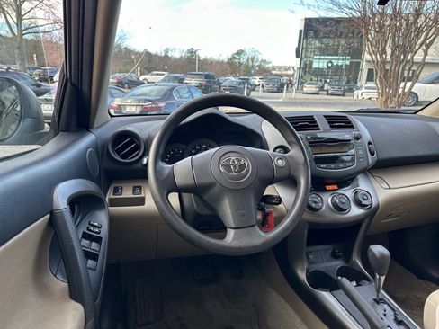 Used 2011 Toyota RAV4 4WD V6 image 27