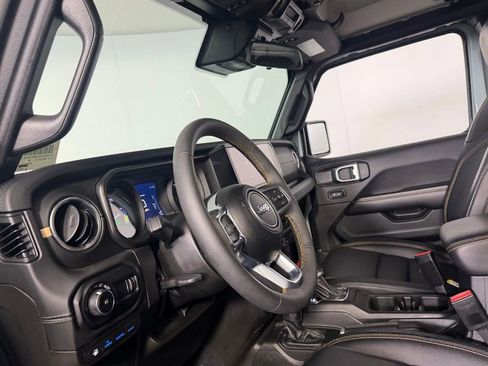 Used 2024 Jeep Wrangler Unlimited Sahara w/ Safety Group AWD/4WD image 23