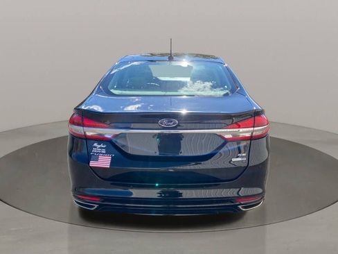Used 2018 Ford Fusion SE w/ Fusion SE Technology Package image 5