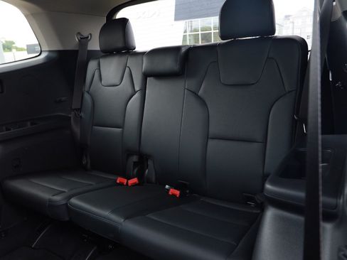 Used 2024 Kia Telluride EX w/ EX Captain's Chair Package FWD image 29