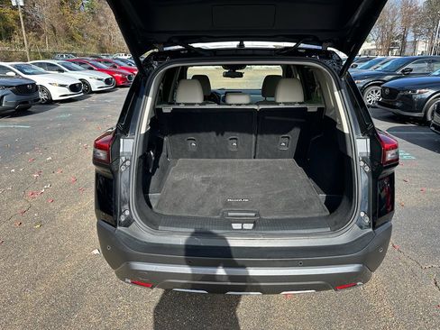 Used 2023 Nissan Rogue SL image 24