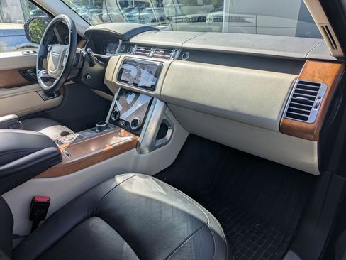Used 2021 Land Rover Range Rover P525 Westminster Edition LWB AWD/4WD image 31