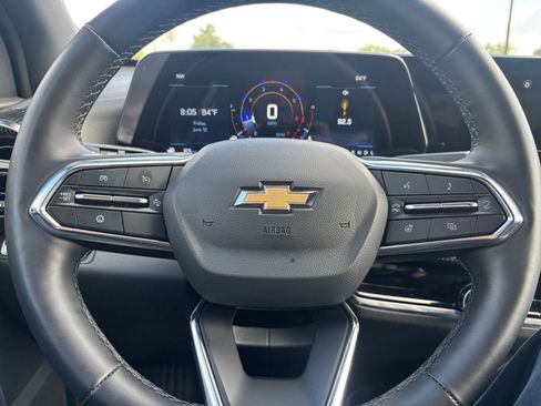 Used 2025 Chevrolet Equinox LT FWD image 29