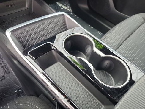 Certified 2025 Chevrolet Equinox LT w/ Safety and Technology Package image 11