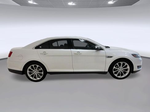 Used 2014 Ford Taurus Limited w/ Equipment Group 301A FWD image 8