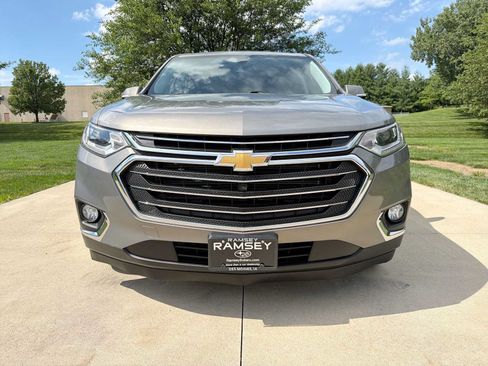 Used 2019 Chevrolet Traverse LT FWD image 9