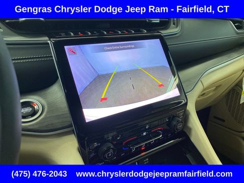 Certified 2024 Jeep Grand Cherokee L Limited AWD/4WD image 18