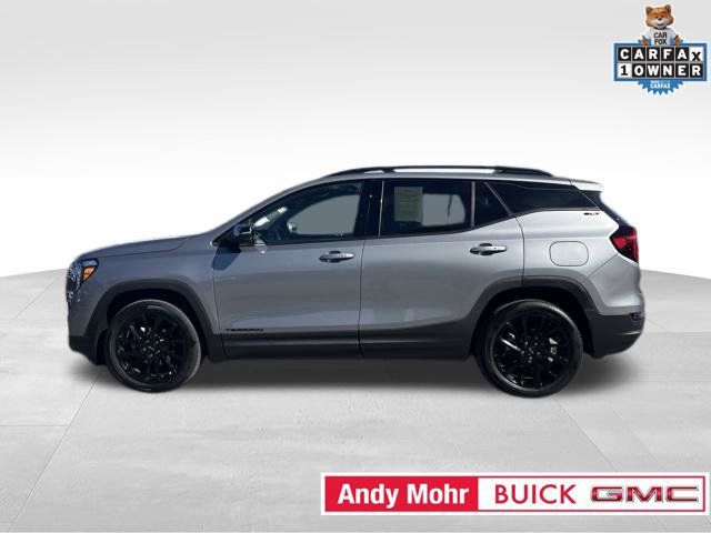Used 2023 GMC Terrain SLT w/ Tech Package FWD image 7